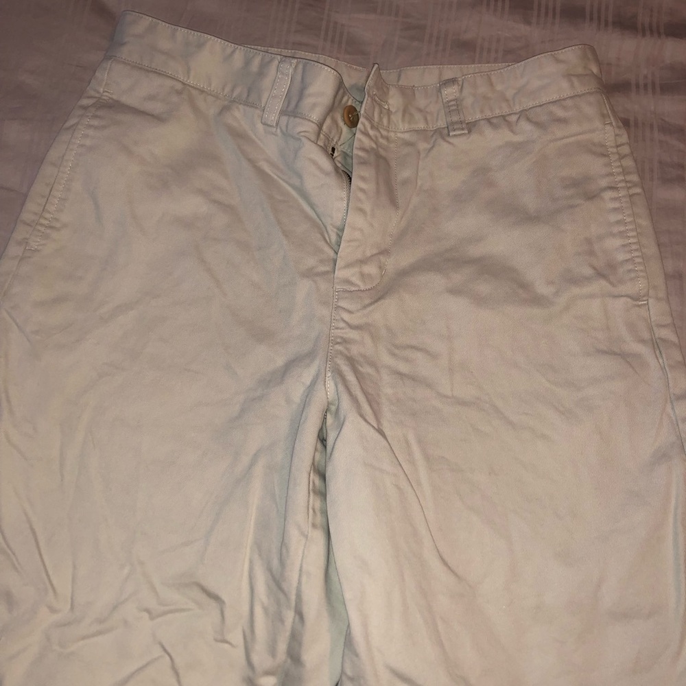 Vineyard vines khaki shorts